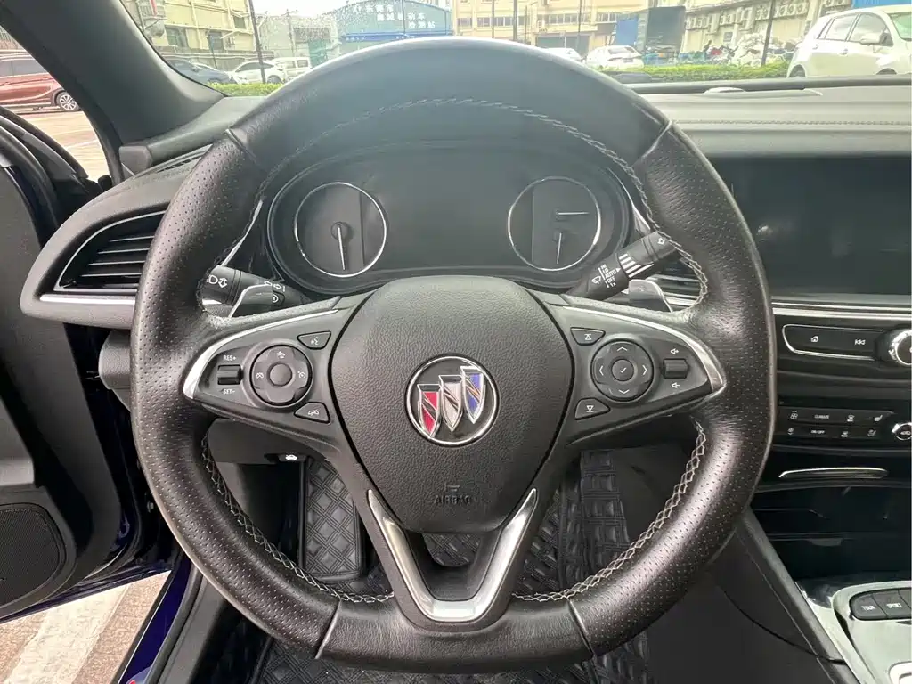 Buick Regal — фото 11