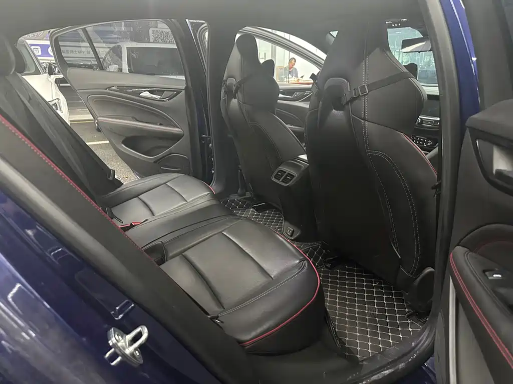 Buick Regal — фото 16