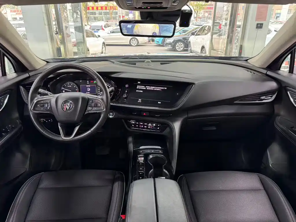 Buick Envision Plus — фото 9