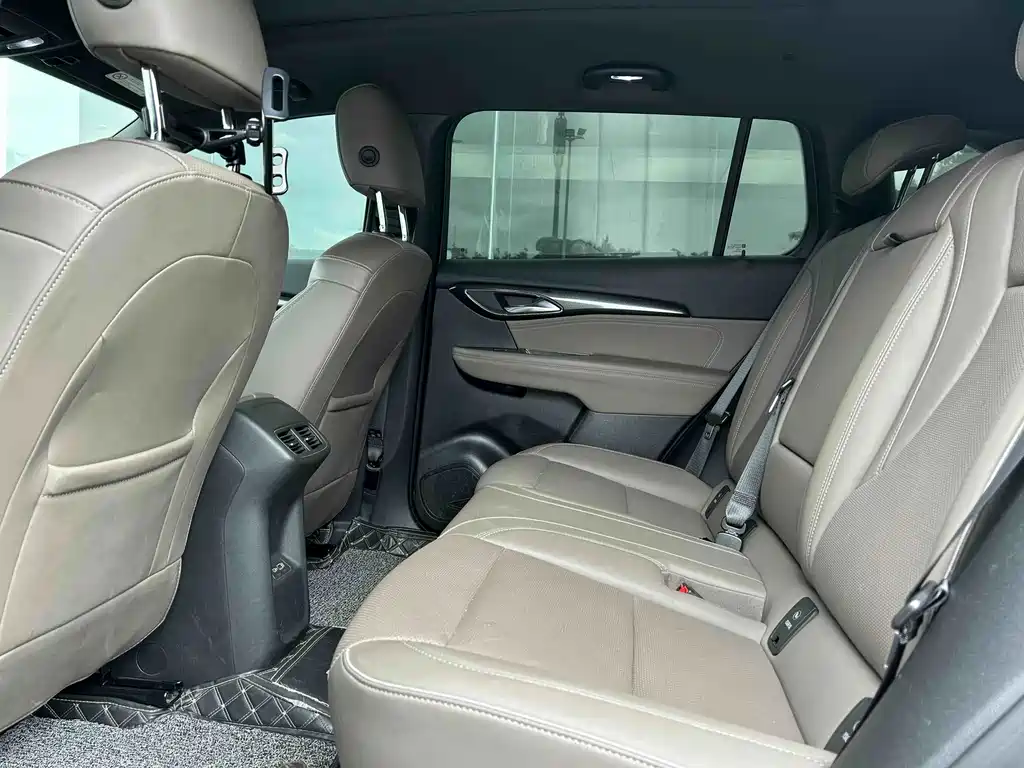 Buick Envision Plus — фото 8