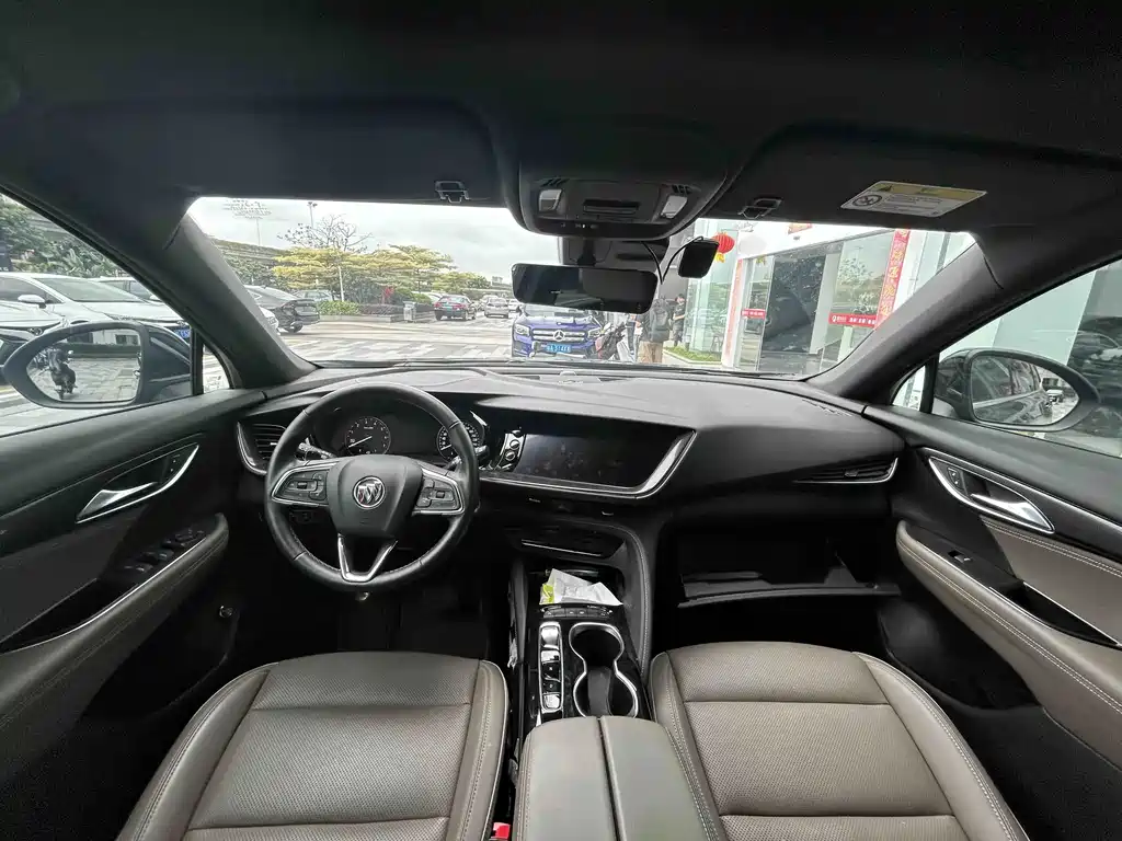 Buick Envision Plus — фото 9
