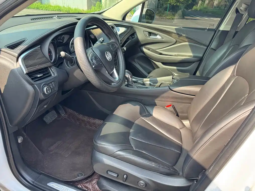Buick Envision Plus — фото 4