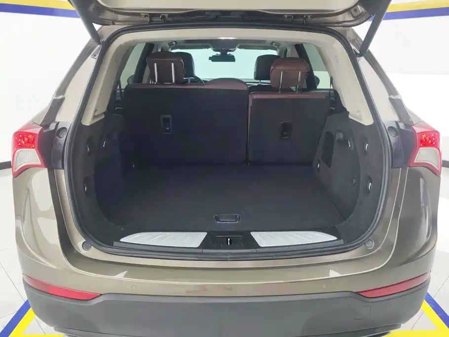 Buick Envision Plus — фото 4