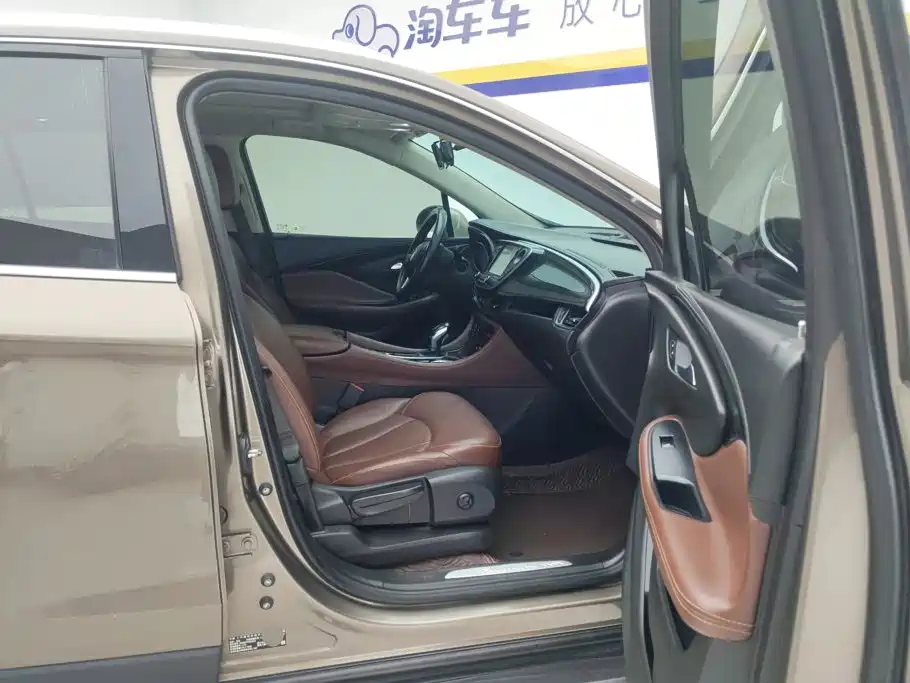 Buick Envision Plus — фото 8