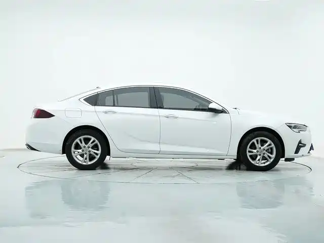 Buick Regal — фото 7