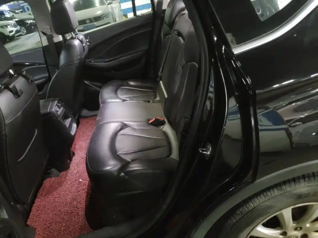 Buick Envision Plus — фото 13