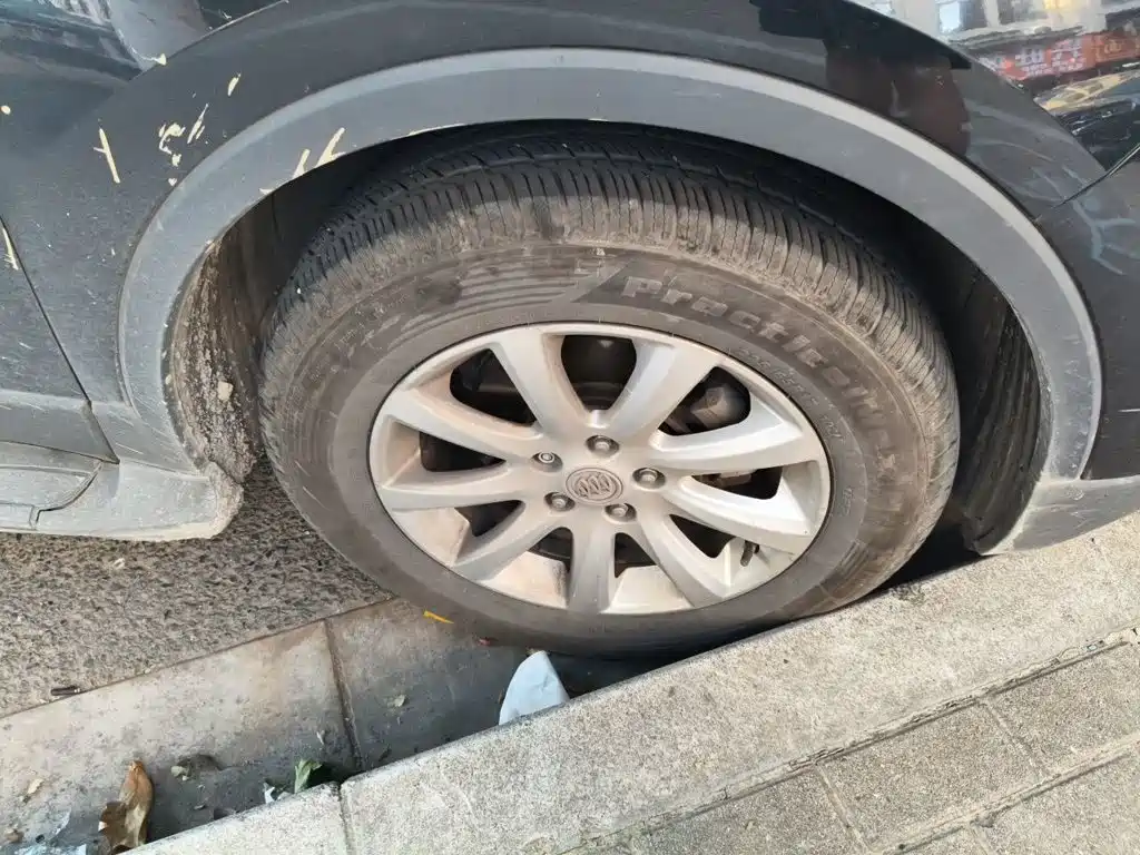 Buick Envision Plus — фото 24