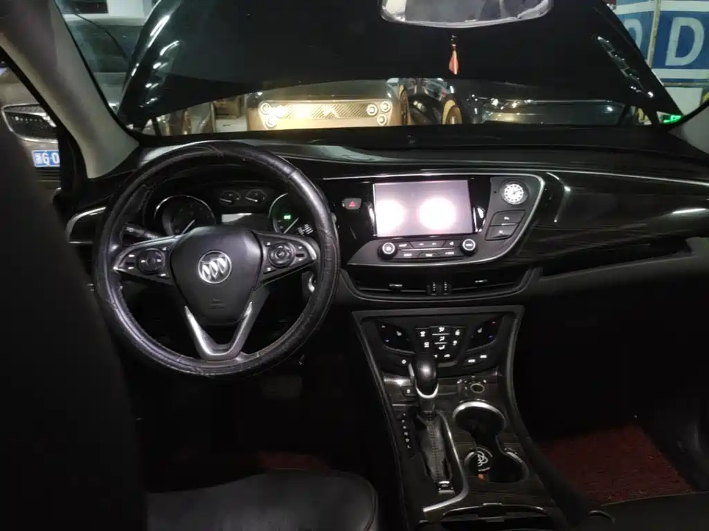 Buick Envision Plus — фото 5