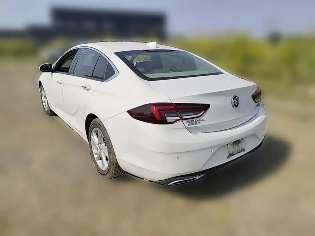 Buick Regal — фото 7