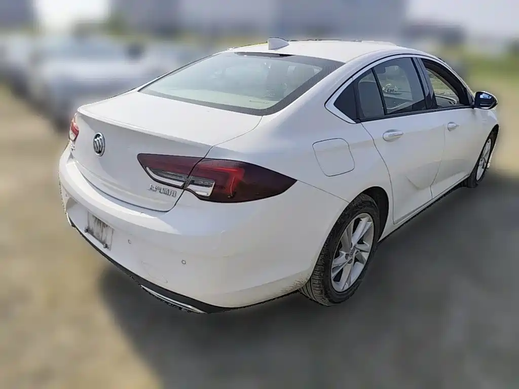 Buick Regal — фото 10