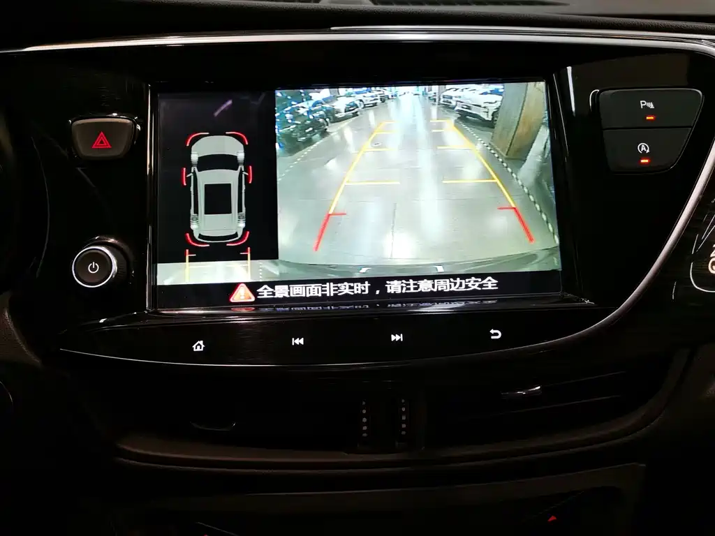Buick Envision Plus — фото 8
