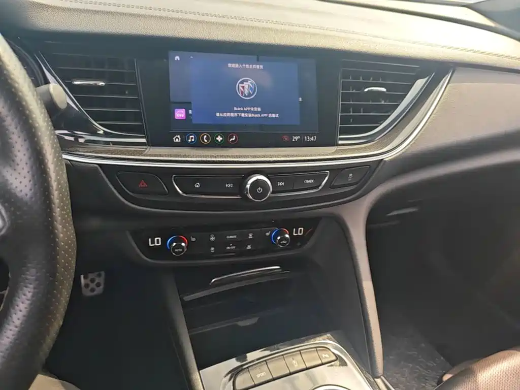 Buick Regal — фото 8
