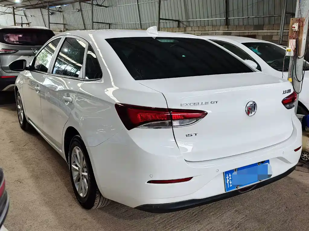 Buick Excelle — фото 6