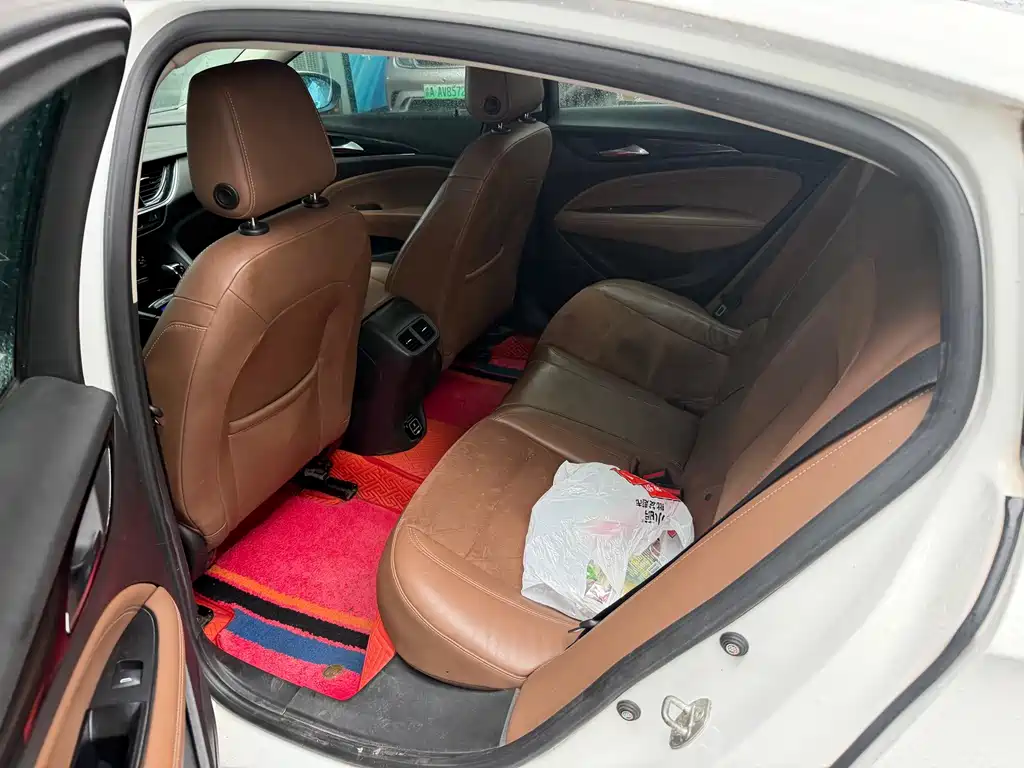 Buick Regal — фото 3