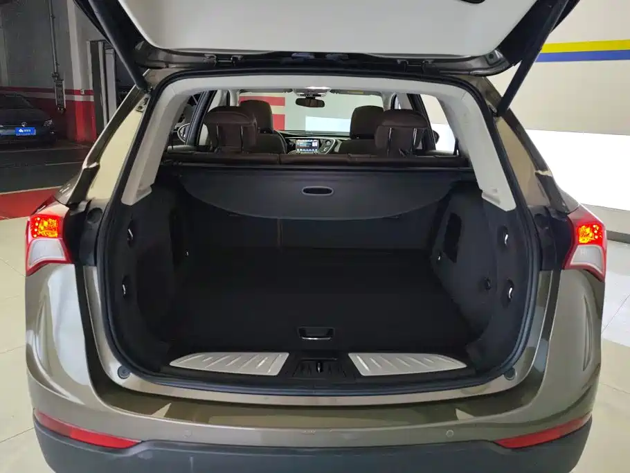Buick Envision Plus — фото 4