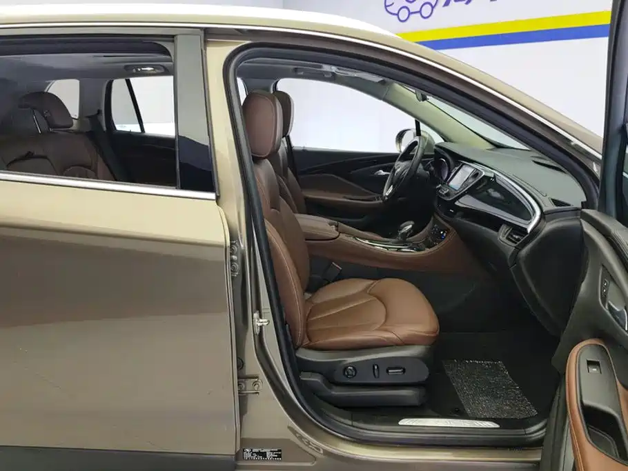 Buick Envision Plus — фото 8