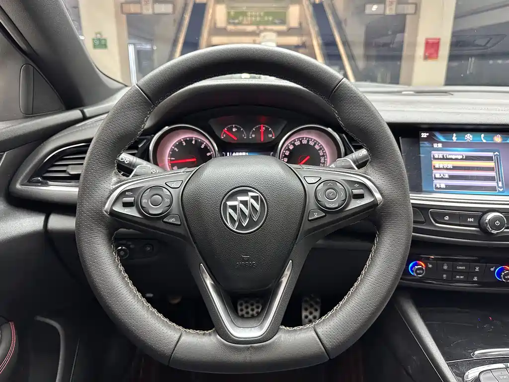 Buick Regal — фото 14