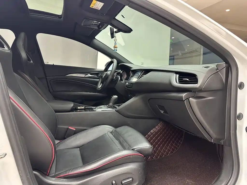 Buick Regal — фото 7