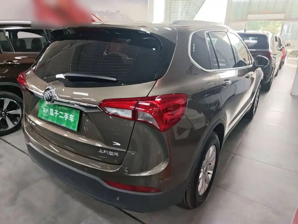 Buick Envision Plus — фото 7