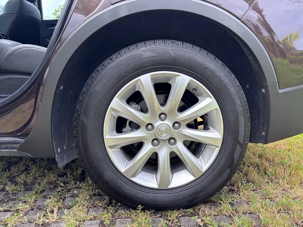 Buick Envision Plus — фото 11