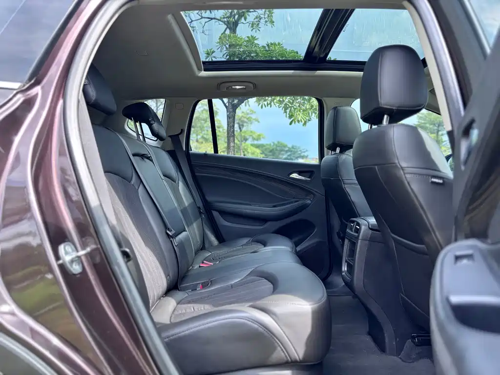 Buick Envision Plus — фото 14
