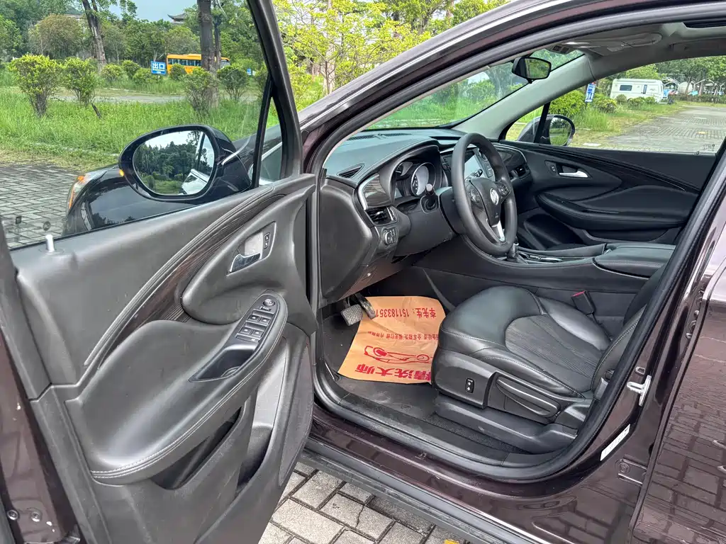 Buick Envision Plus — фото 20