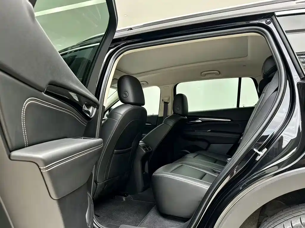 Buick Envision Plus — фото 5