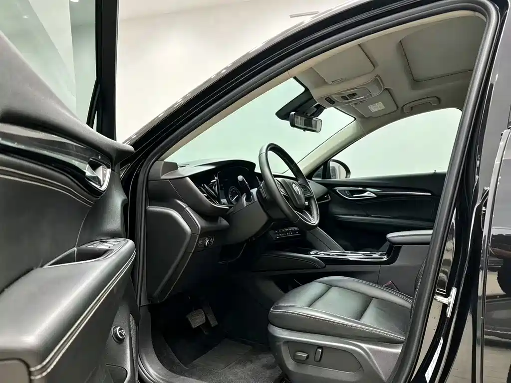 Buick Envision Plus — фото 6