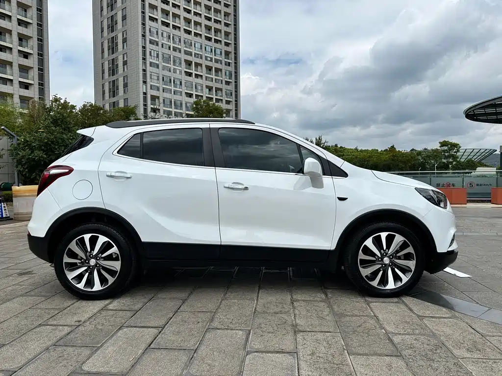 Buick Encore — фото 8