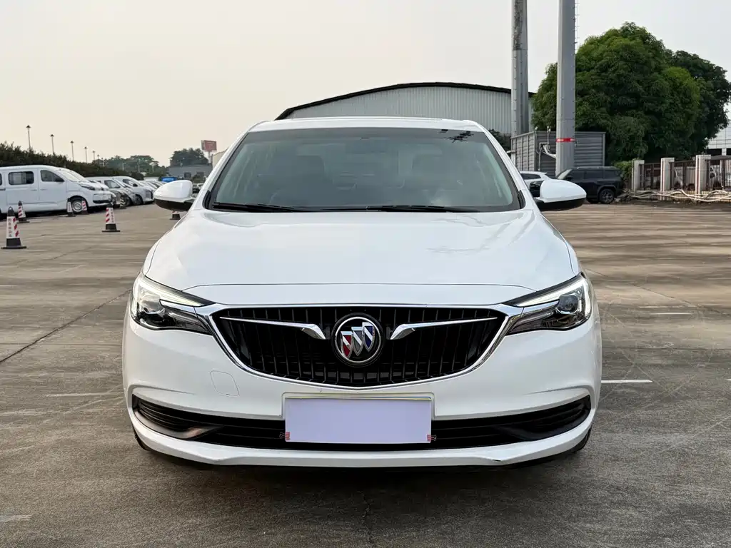 Buick Excelle — фото 2