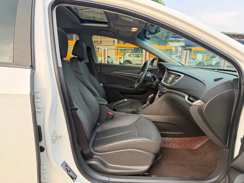 Buick Excelle — фото 21