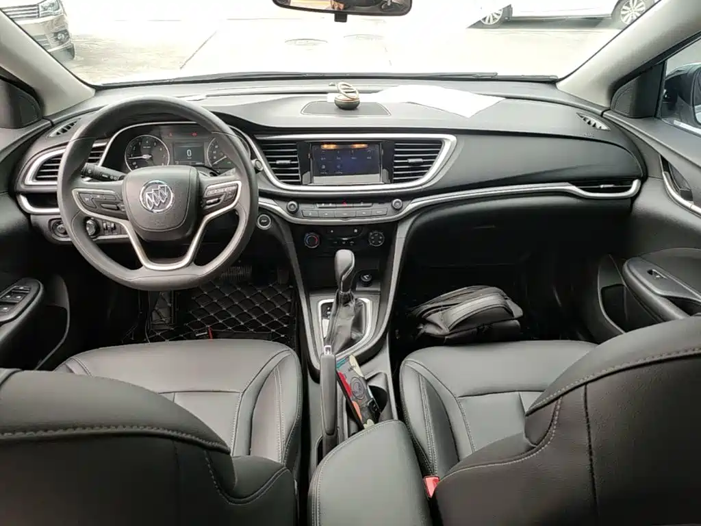 Buick Excelle — фото 10
