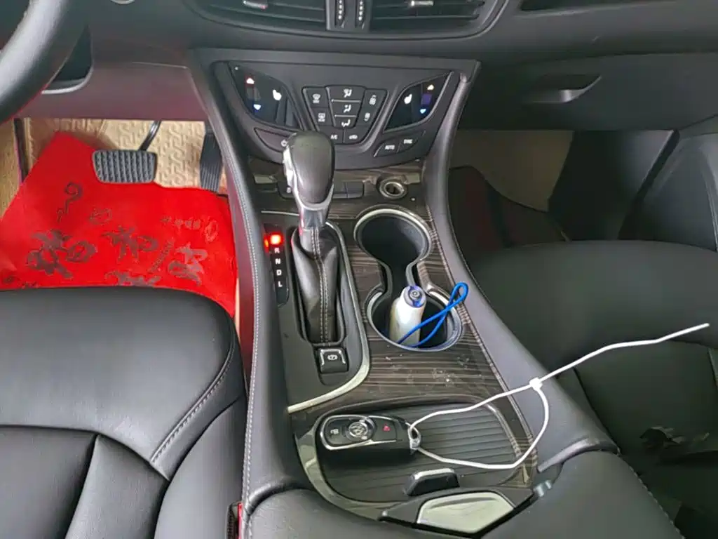 Buick Envision Plus — фото 14