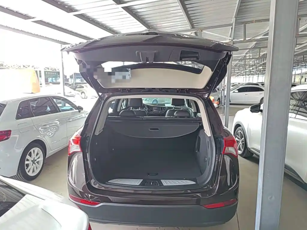 Buick Envision Plus — фото 19