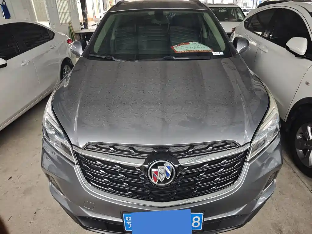 Buick Envision Plus — фото 2