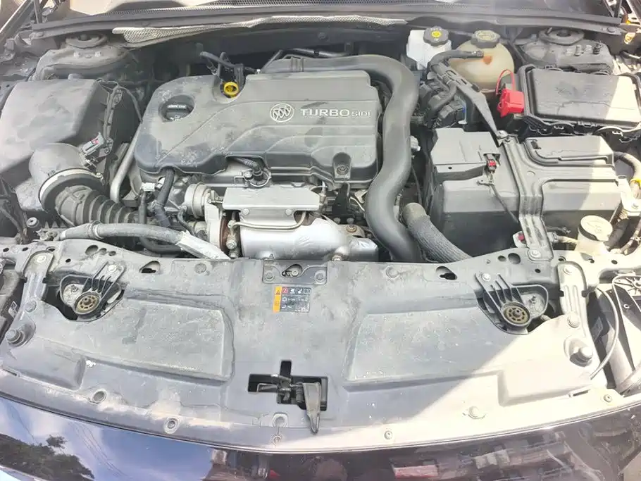 Buick Regal — фото 10