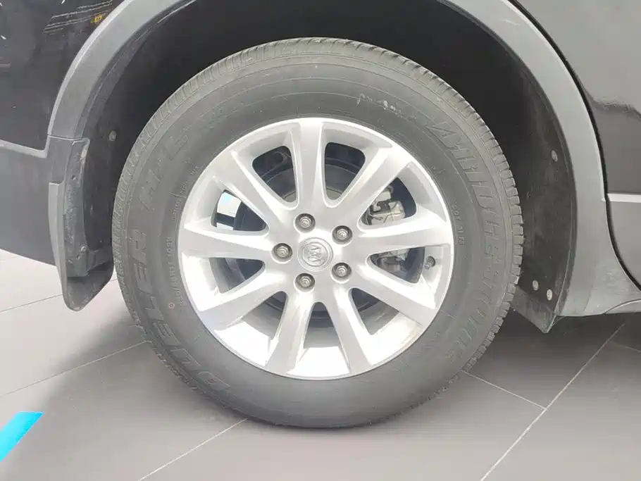 Buick Envision Plus — фото 6
