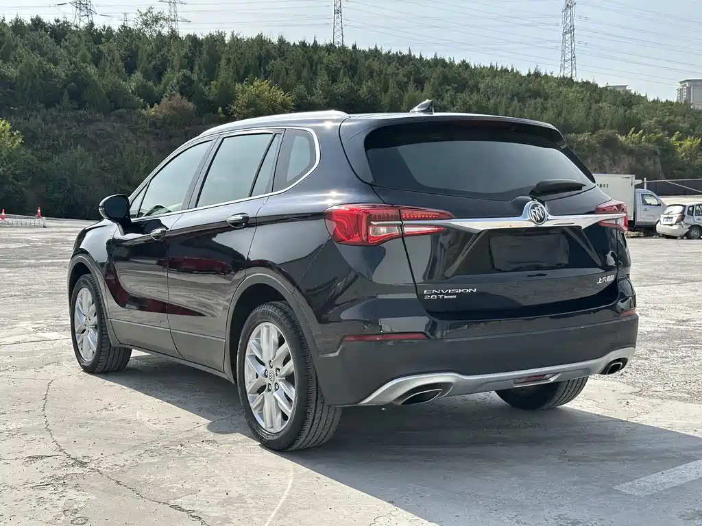 Buick Envision Plus — фото 9