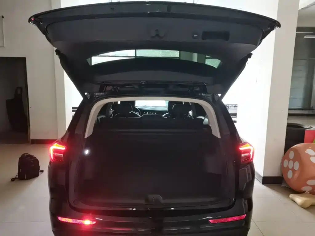 Buick Envision Plus — фото 19