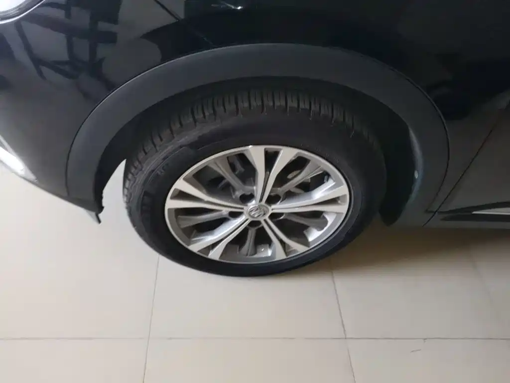 Buick Envision Plus — фото 23