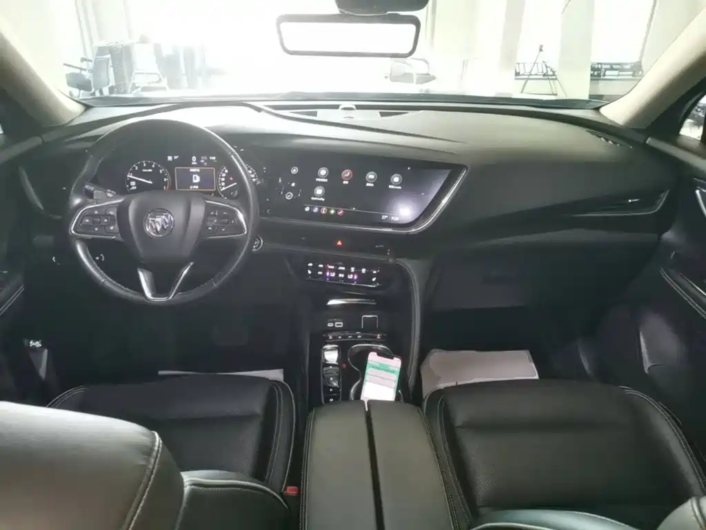 Buick Envision Plus — фото 10
