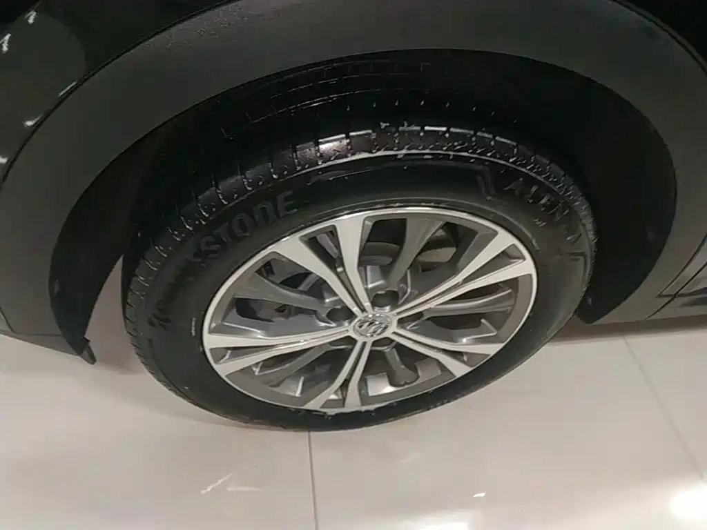 Buick Envision Plus — фото 23