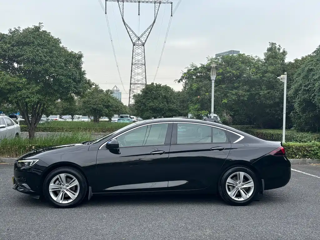 Buick Regal — фото 3
