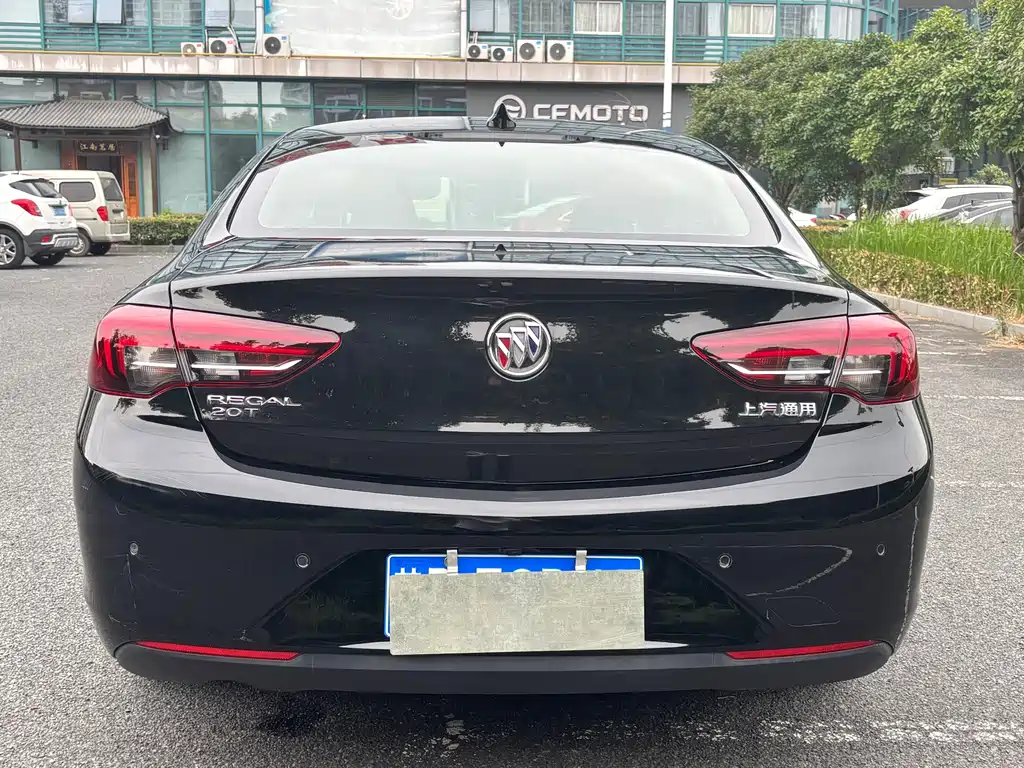 Buick Regal — фото 5