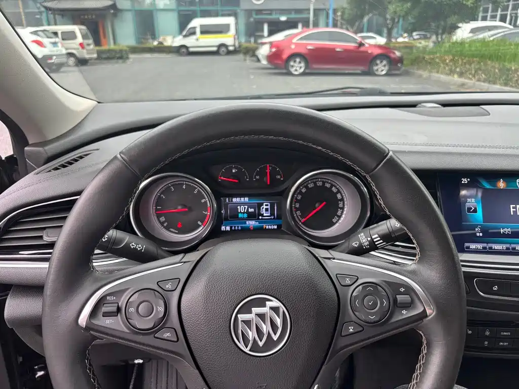 Buick Regal — фото 9