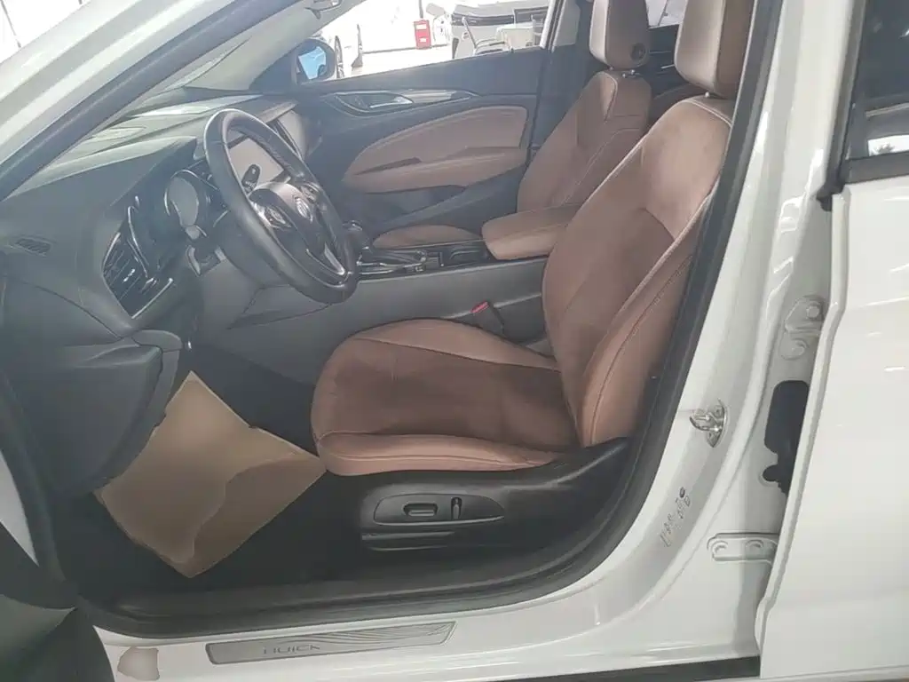 Buick Regal — фото 11