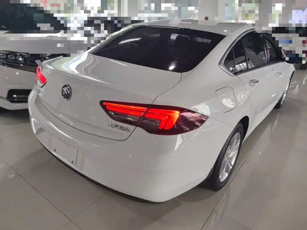 Buick Regal — фото 5
