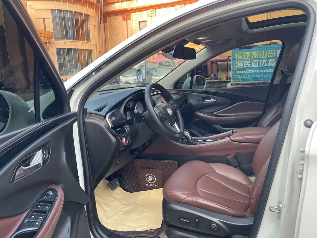 Buick Envision Plus — фото 9