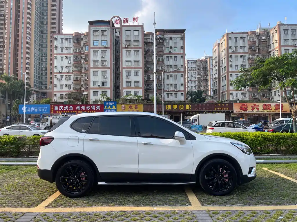Buick Envision Plus — фото 7