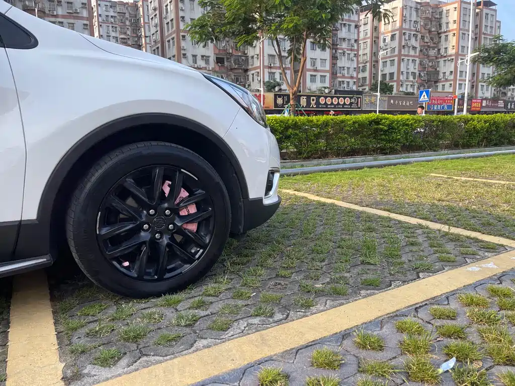 Buick Envision Plus — фото 8